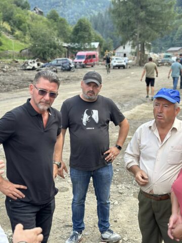 Mesajul prefectului Andronachi în a 7-a zi de după inundații: „Cu Dumnezeu alături, cu sufletul unit și cu oameni care nu se lasă, vom trece peste această încercare”