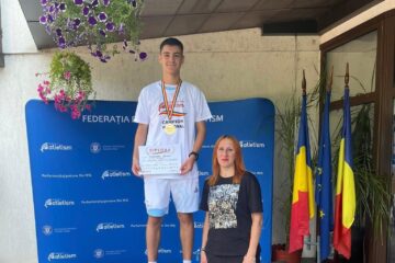 Alexandru Dîrman alături de antrenoarea Cristina Iloc