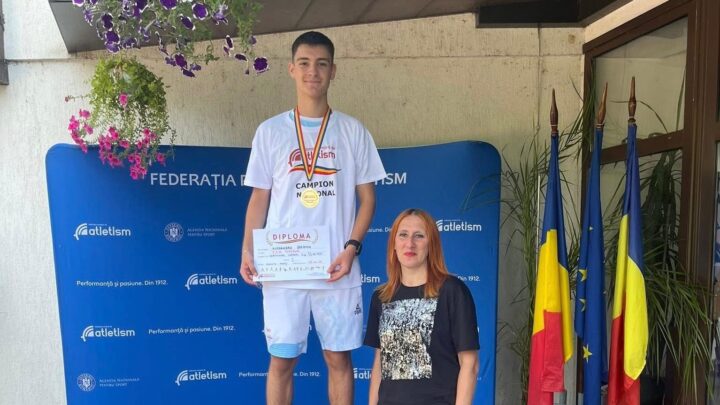 Alexandru Dîrman alături de antrenoarea Cristina Iloc