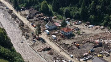 Șoldan anunță că are deja angajamente ferme că 19 case distruse de inundațiile din Broșteni vor fi reconstruite de la zero