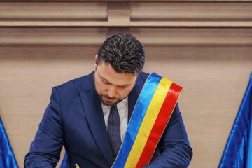 Primarul municipiului Rădăuți, Bogdan Loghin