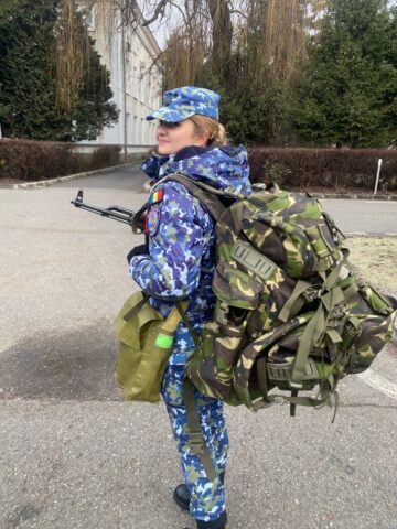 Denisa Moldovean din Sadova, carieră în aviație militară după absolvirea Academiei din Brașov