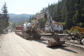 Șoldan anunță că are deja angajamente ferme că 19 case distruse de inundațiile din Broșteni vor fi reconstruite de la zero