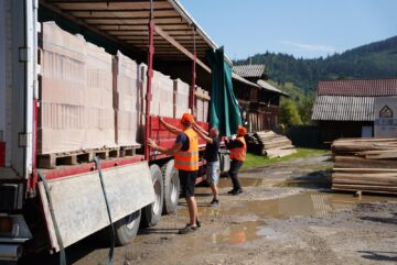 Șoldan anunță că are deja angajamente ferme că 19 case distruse de inundațiile din Broșteni vor fi reconstruite de la zero