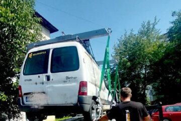 Mașini abandonate, ridicate de pe domeniul public de Poliția Locală Suceava