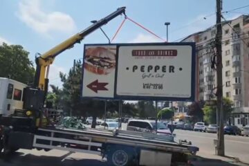 Primăria Suceava a demarat acțiunea de desființare a panourilor publicitare neconforme