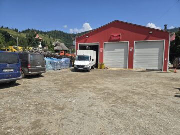 Primarul din Cornu Luncii, Gheorghe Fron, a mers în Broșteni cu un transport consistent de ajutoare pentru sinistrați
