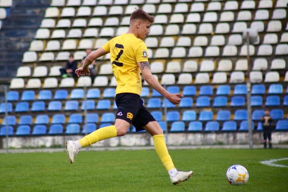 Cetatea a adus un fundaș central de la Petrolul Ploiești