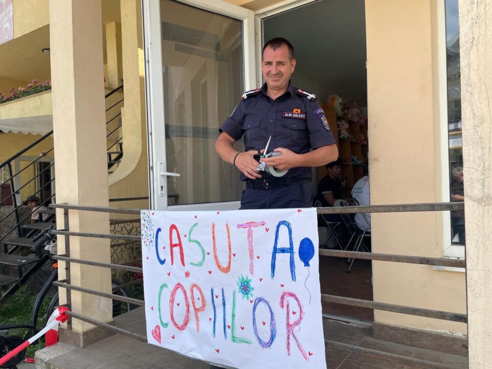 ”Căsuța Poveștilor”, deschisă la Broșteni, pentru copiii afectați de inundații dar și pentru consilierea părinților