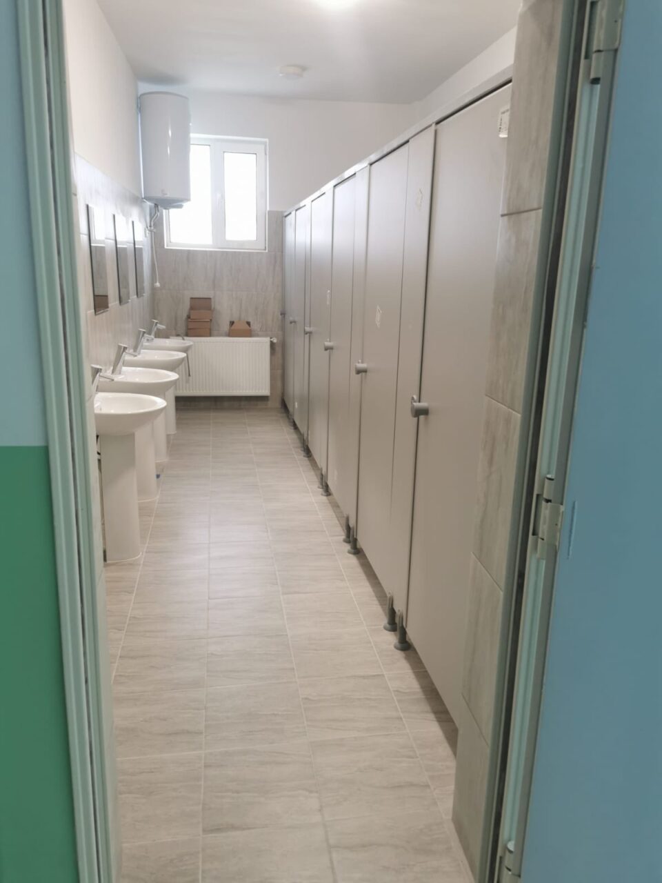 Elevii din Broșteni vor învăța într-un singur schimb, după terminarea lucrărilor la corpul A al liceului din oraș