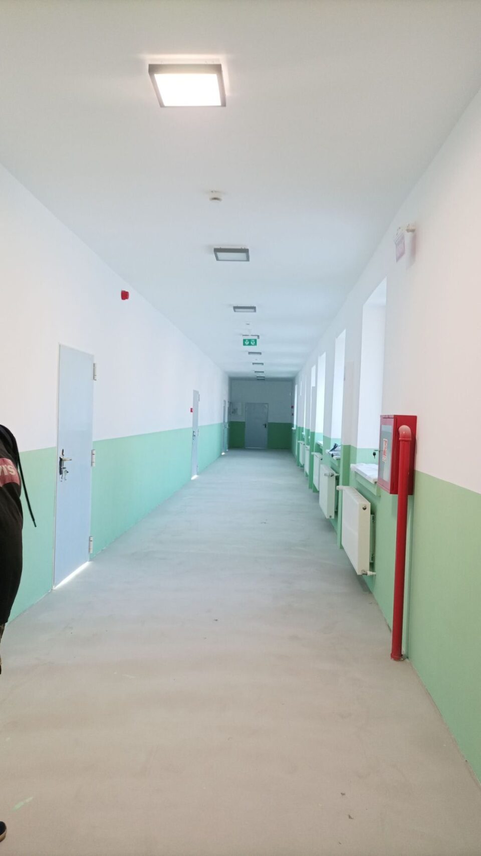 Elevii din Broșteni vor învăța într-un singur schimb, după terminarea lucrărilor la corpul A al liceului din oraș