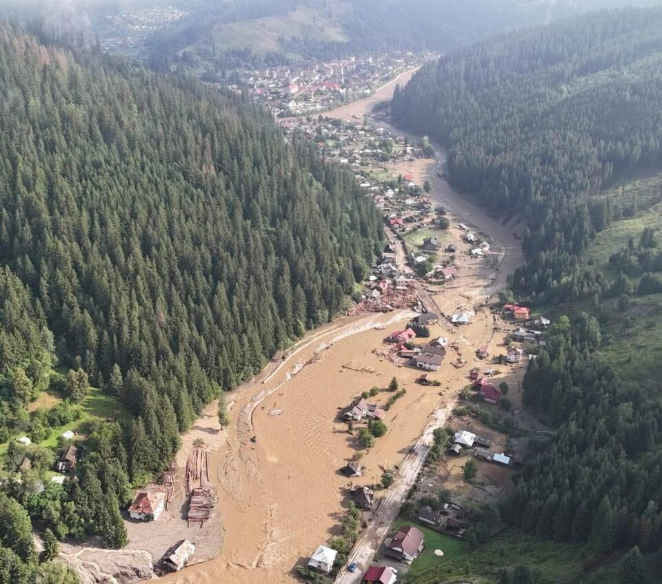 Lecția Broşteni - strategie în 10 pași pentru reconstrucția pe termen lung a zonelor montane afectate de dezastre