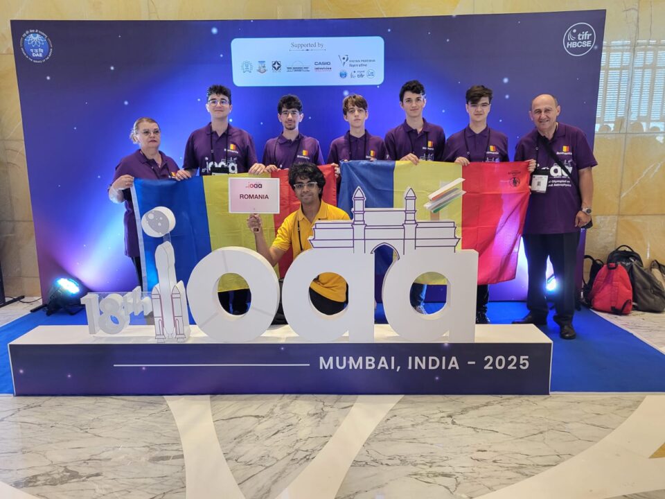 Ștefanistul David Palaghianu și prof. Petru Crăciun sunt în India, la Olimpiada Internațională de Astronomie și Astrofizică