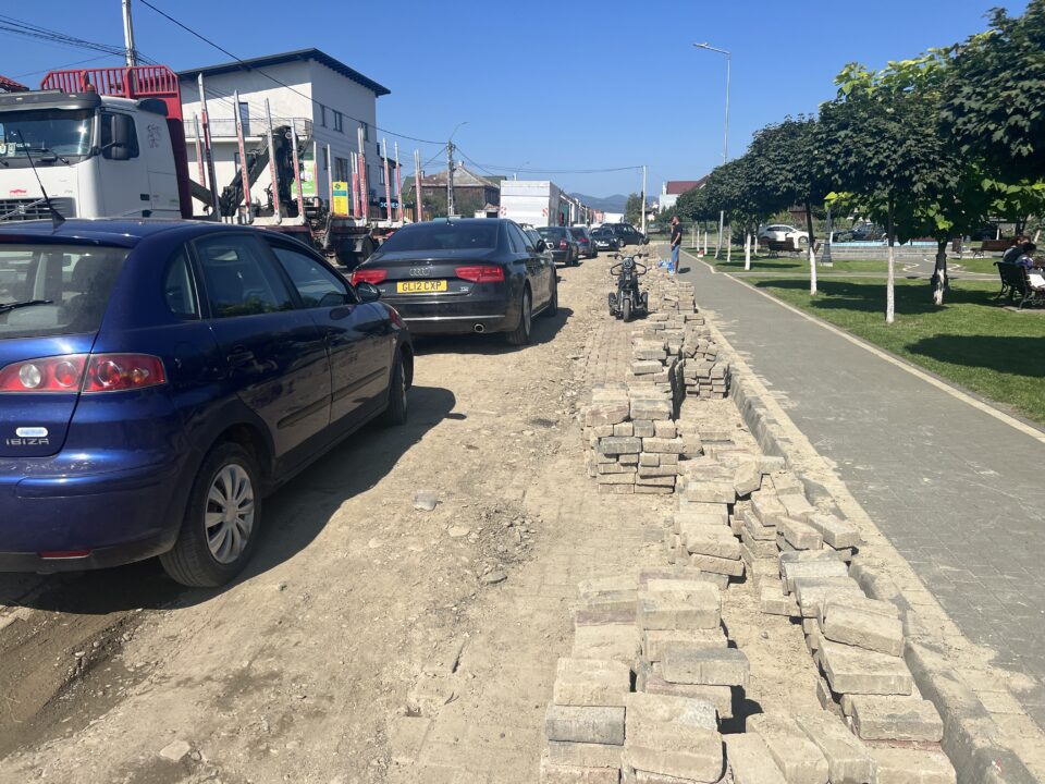 Primăria Vicovu de Sus a început investiția în construcția noii rețele de gaz metan din oraș