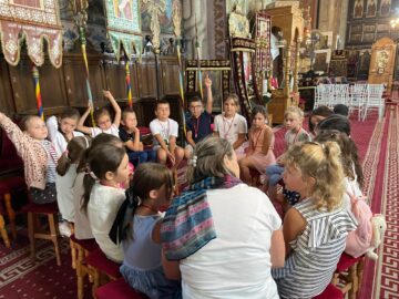 Zeci de copii au participat la „Școala de Vară” organizată la Biserica „Sf. Gheorghe” din Bosanci