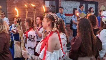Cea mai mare paradă medievală din România a marcat debutul Festivalului de Artă Medievală „Ștefan cel Mare” Suceava