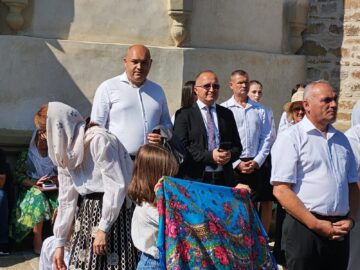 Mănăstirea Putna, în zi de hram – un loc de întâlnire a tradiției, a speranței, a iubirii față de aproape