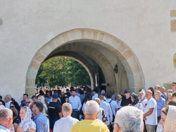 Mănăstirea Putna, în zi de hram – un loc de întâlnire a tradiției, a speranței, a iubirii față de aproape