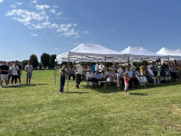 Satul Mihoveni a îmbrăcat haine de sărbătoare la Festivalul „Flori de câmp” organizat de Primăria Șcheia