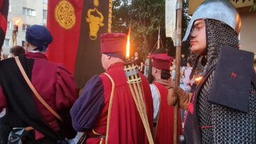 Cea mai mare paradă medievală din România a marcat debutul Festivalului de Artă Medievală „Ștefan cel Mare” Suceava