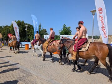 Muzica, dansul, teatrul și ateliere medievale au adunat și duminică, în Cetatea de Scaun a Sucevei, mii de turiști, în ultima zi de festival medieval