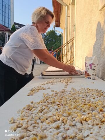 Tradiția Hramului Adormirii Maicii Domnului a adunat credincioșii armeni în jurul Mănăstirii Hagigadar