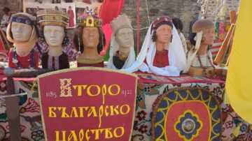 Muzica, dansul, teatrul și ateliere medievale au adunat și duminică, în Cetatea de Scaun a Sucevei, mii de turiști, în ultima zi de festival medieval