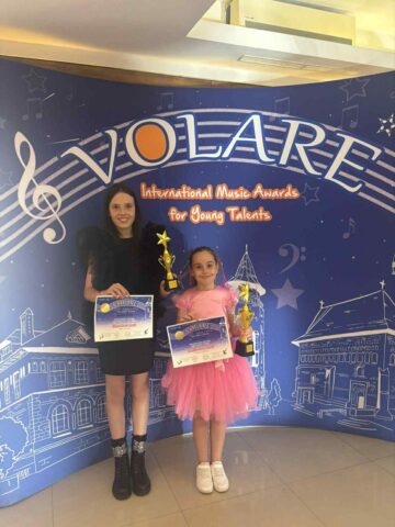 Elevi suceveni, premiați la Festivalul Internațional de muzică ușoară „Volare” de la Piatra-Neamț