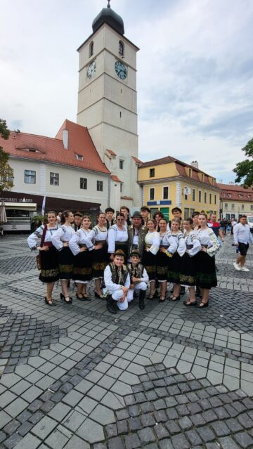 Grupul Tradițional „Dor” și Călin Brăteanu, distinși la Sibiu cu titlul de „Promotori ai culturii tradiționale”