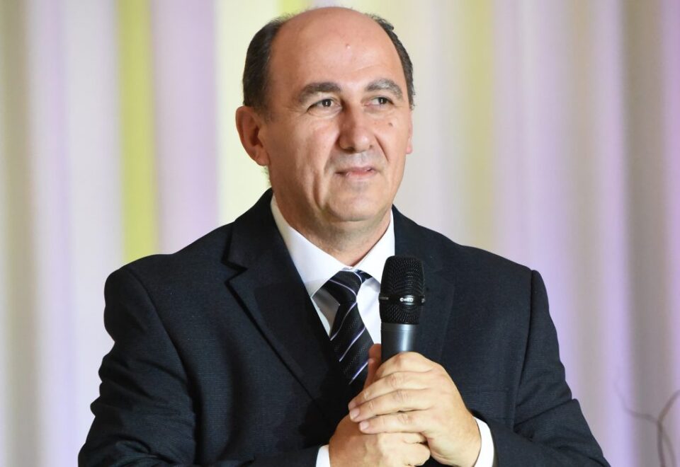Profesorul Petru Crăciun