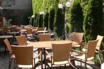Nebuloasa teraselor din Suceava – din 115, doar 37 au autorizație de funcționare