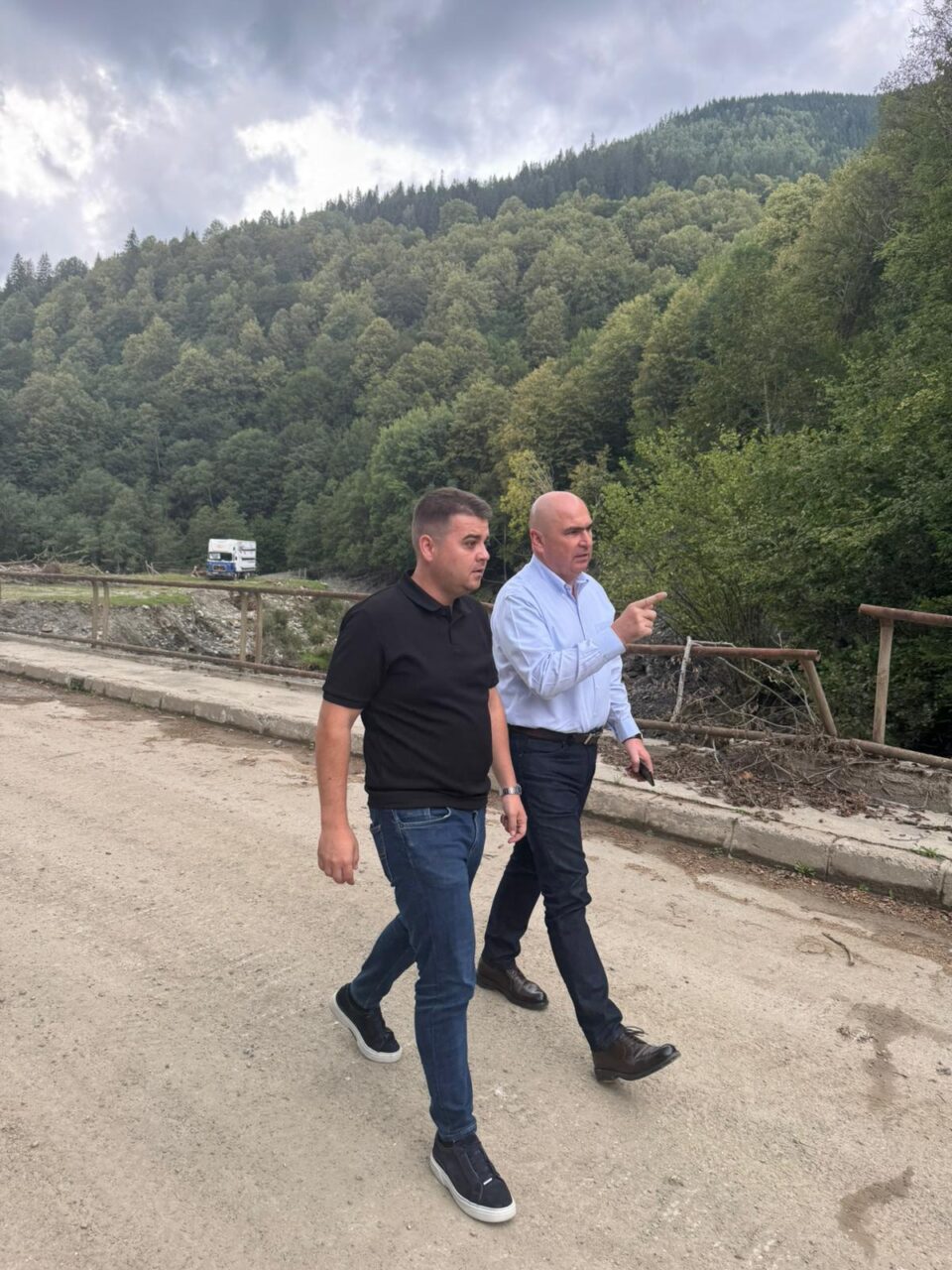 Premierul Ilie Bolojan a venit astăzi la Broșteni