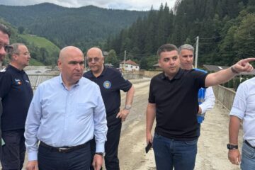 Gheorghe Șoldan și premierul Ilie Bolojan, la Broșteni