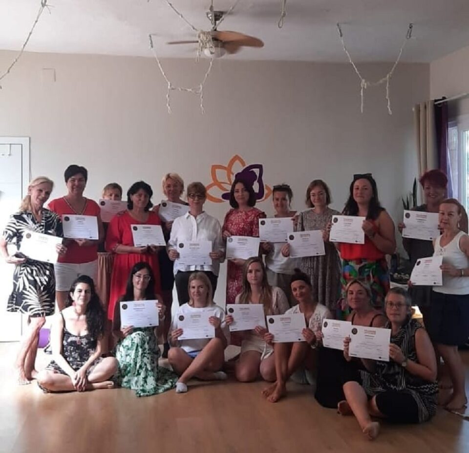 Când profesorii învață pentru a dărui: experiențe Erasmus+