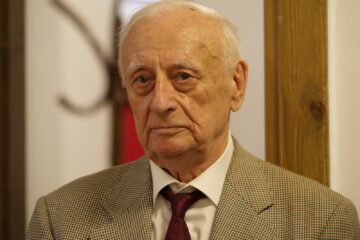 Un reper al artei din Bucovina, artistul Radu Bercea a fost omagiat prin lansarea unei expoziții la Gura Humorului