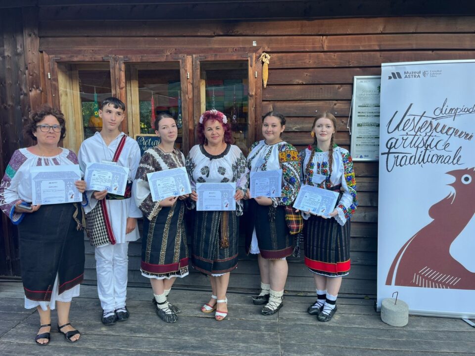Tineri artizani ai Sucevei, laureați la Olimpiada meșteșugurilor de la Sibiu