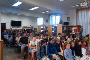 Lectură, creativitate și cultură: start la ediția a III-a a Școlii de vară „80 de cărți în jurul lumii”