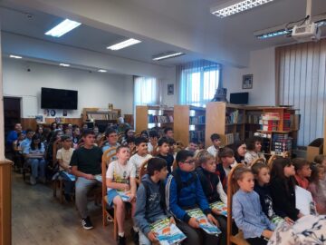 Lectură, creativitate și cultură: start la ediția a III-a a Școlii de vară „80 de cărți în jurul lumii”