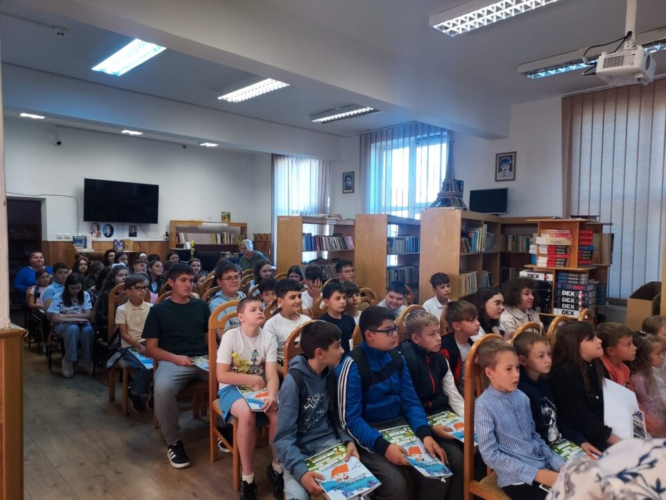 Lectură, creativitate și cultură: start la ediția a III-a a Școlii de vară „80 de cărți în jurul lumii”
