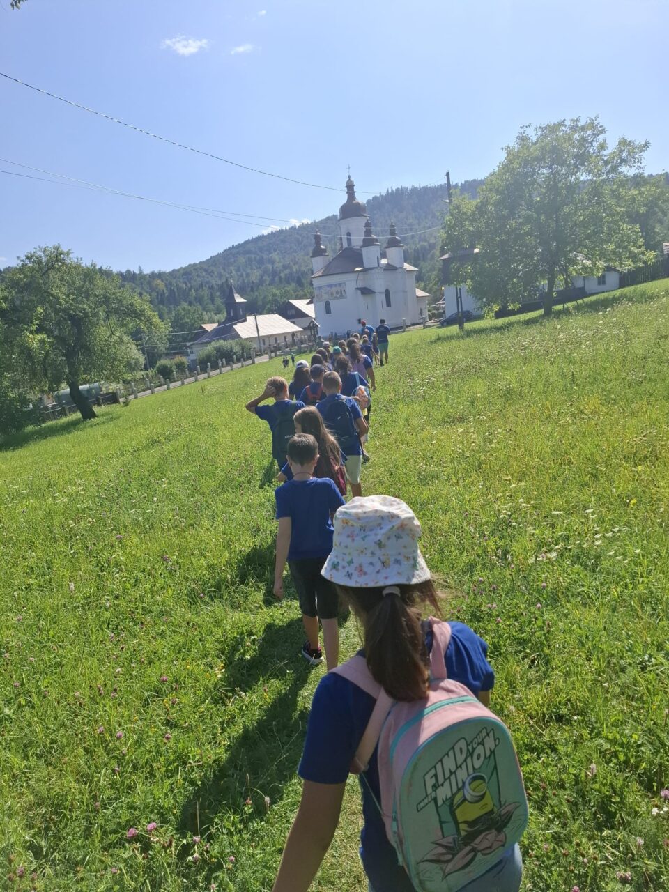 Școală de vară cu educație rutieră și siguranță online pentru 55 de copii