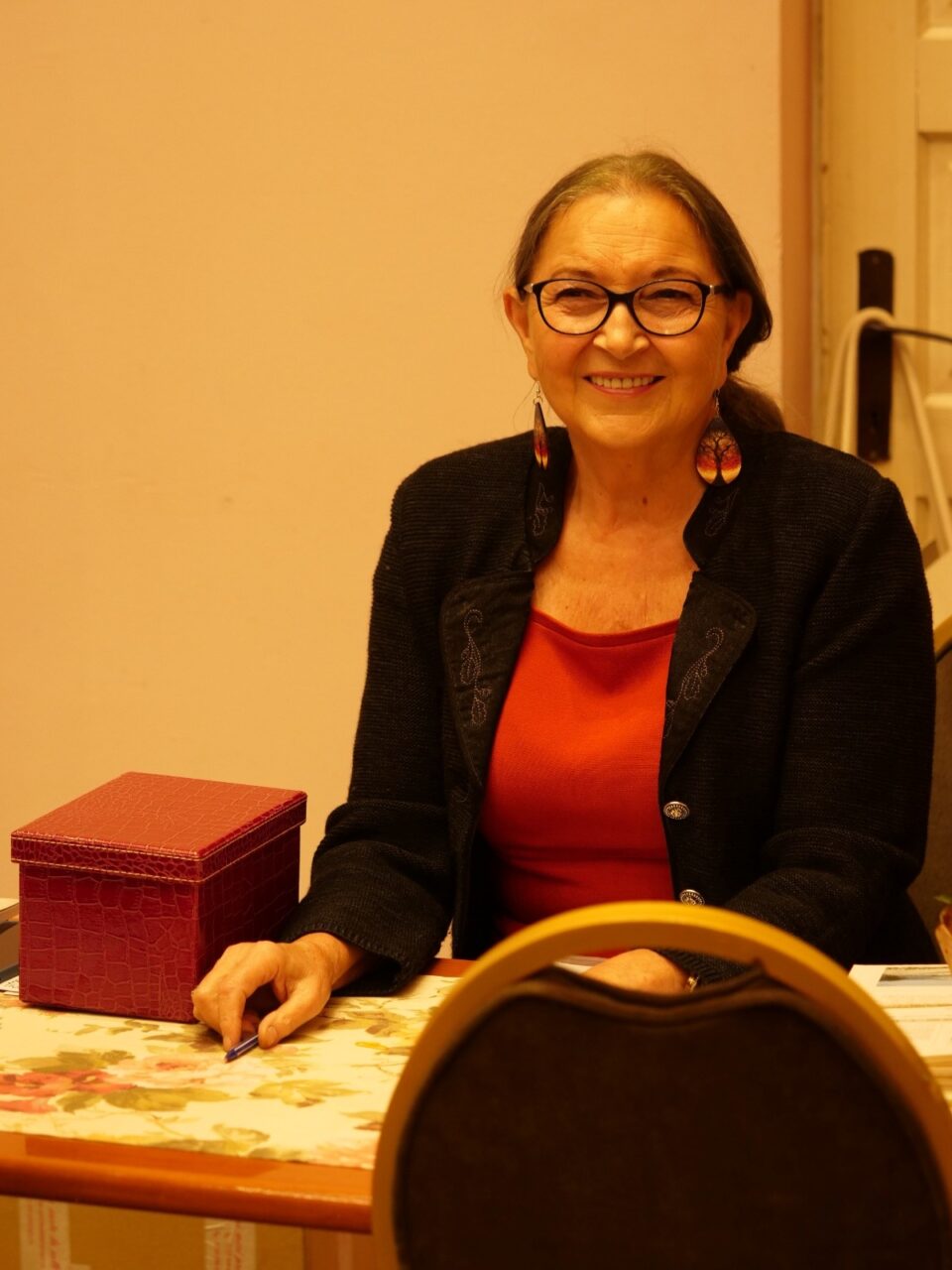 Lucy Glaser, cea care conduce Forumul German din Gura Humorului si coordoneaza publicatia Vremuri Humorene