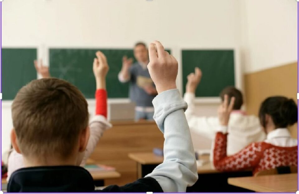 Curs gratuit pentru elevi „7 sfaturi practice înainte de a te apuca să înveți sau să citești (Cum să te organizezi)”
