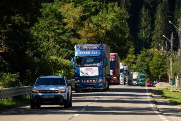 Șoldan după ce la Broșteni a ajuns un convoi de ajutoare din Maramureș: „Prin astfel de gesturi construim împreună cel mai puternic baraj, al solidarității, pe care nici o nenorocire nu-l poate doborî”