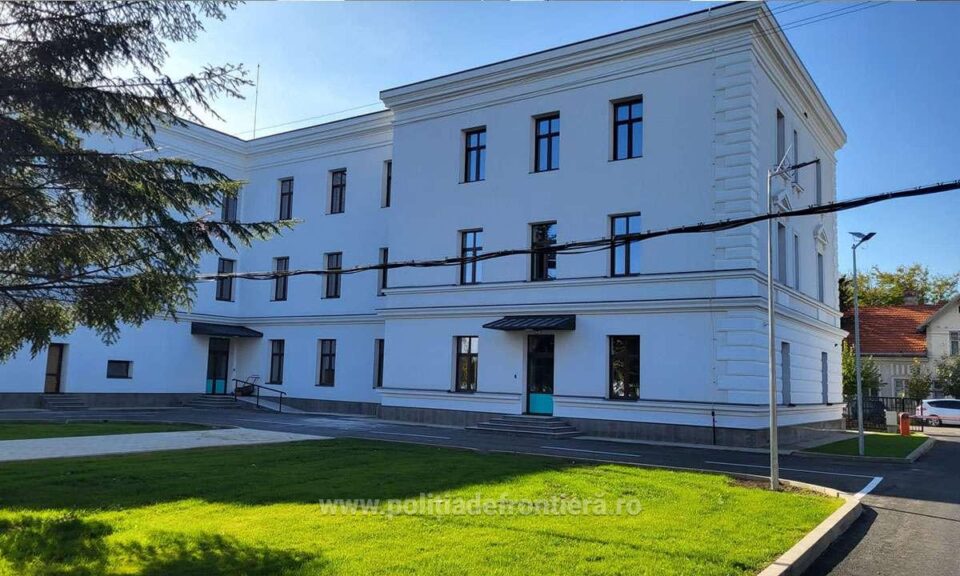 A fost inaugurat sediul modernizat al Serviciului Poliției de Frontieră Suceava. Clădirea are o istorie de 139 de ani