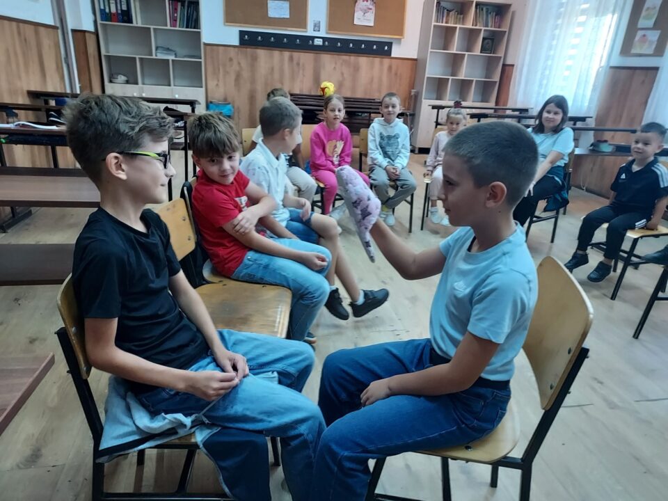 Ziua a treia a Școlii de vară „80 de cărți în jurul lumii” – creativitate, reflecție și integritate
