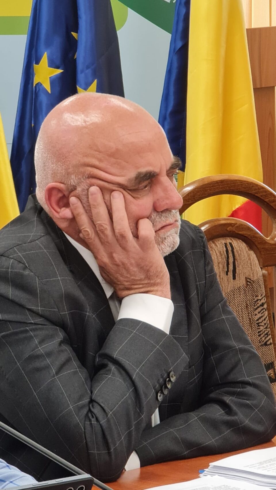 „Noi vizăm curățenia orașului, nu amenzi sau contribuții în plus”, spune primarul Vasile Rîmbu 