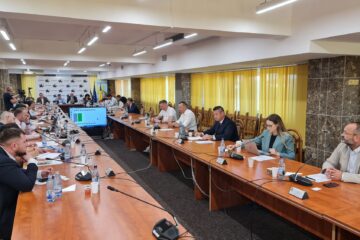 Decizia a fost aprobată de Consiliul Local suceava, dar nu fără discuții aprinse și opinii contra