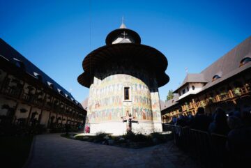 Gheorghe Șoldan, prezent alături de mii de credincioși la Hramul Mănăstirea Sihăstria Râșcăi, „o fortăreață a credinței noastre”