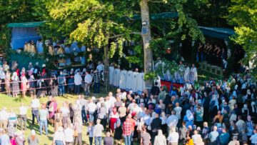 Gheorghe Șoldan, prezent alături de mii de credincioși la Hramul Mănăstirea Sihăstria Râșcăi, „o fortăreață a credinței noastre”