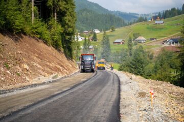 Gheorghe Șoldan a cerut urgentarea lucrărilor de modernizare a unuia dintre cele mai spectaculoase drumuri din județ, Panaci – Bilbor